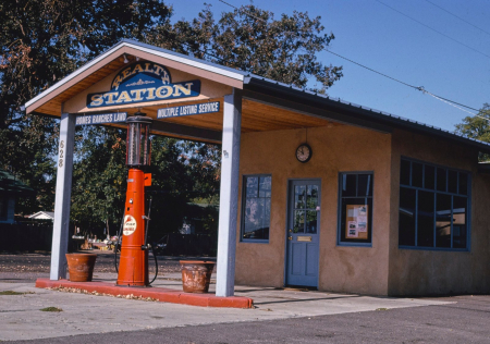 Historic service station, Templeton CA Historic former service station building in Templeton, California
